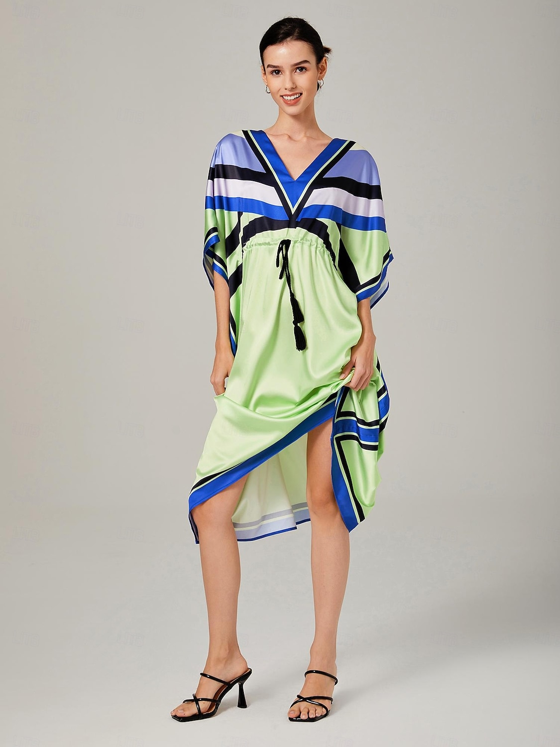 robe ample à cordon coulissant en satin à motif géométrique de 2025 ? $66.99 –P4