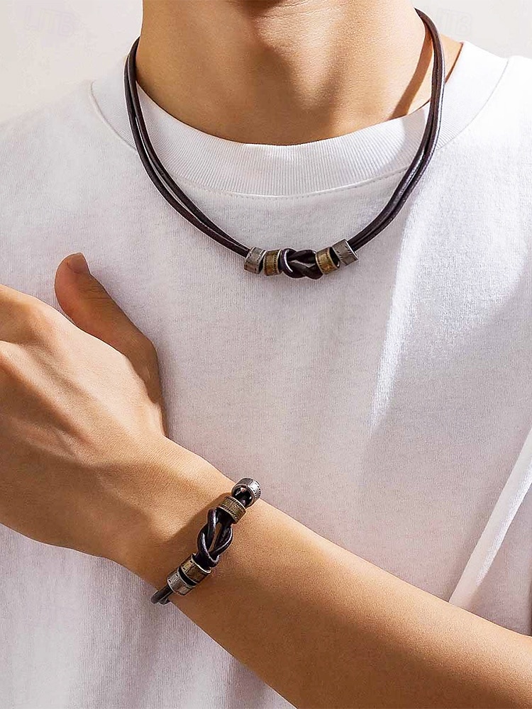 conjunto de colar e pulseira de couro masculino – design de nó vintage com detalhes em metal, joias artesanais ajustáveis para estilo casual, motociclista e boho, perfeitas para uso diário e presentes de 2025 por $14.99 –P1
