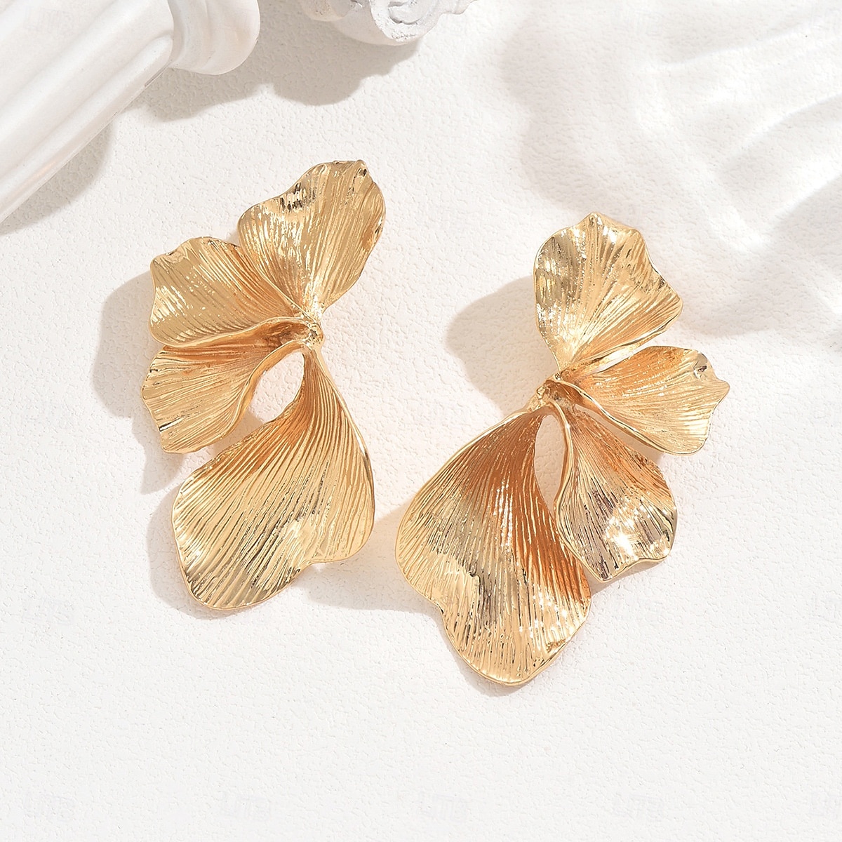 Women's Earrings Classic Flower Stylish Earrings Jewelry Gold For Wedding Party 1 Pair 2025 - $9.99 –P5