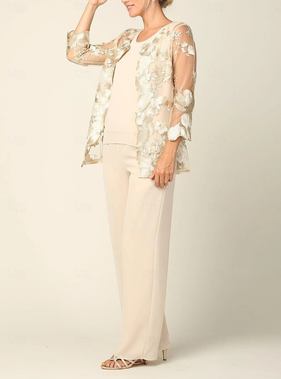 Completo pantaloni 3 Pezzi Madre della Sposa Abito Elegante Collo Sereno Lunghezza Piena Chiffon Maniche Lunghe Avvolgente Inclusa con Ricamo in Pizzo del 2025 a $158.99 –P7