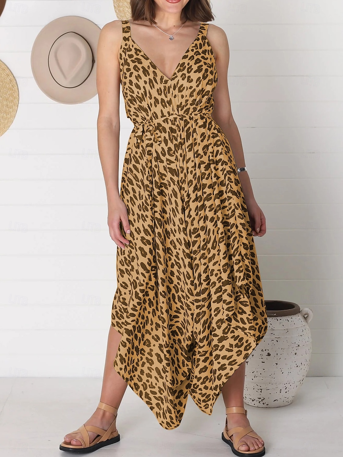 Femmes Robe Midi Robe Élégante Élégant Sans manches Coupe ajustée Léopard Sans manches Col en V Blanche Jaune Rouge Bleu Été Printemps Automne de 2025 ? $33.99 –P12