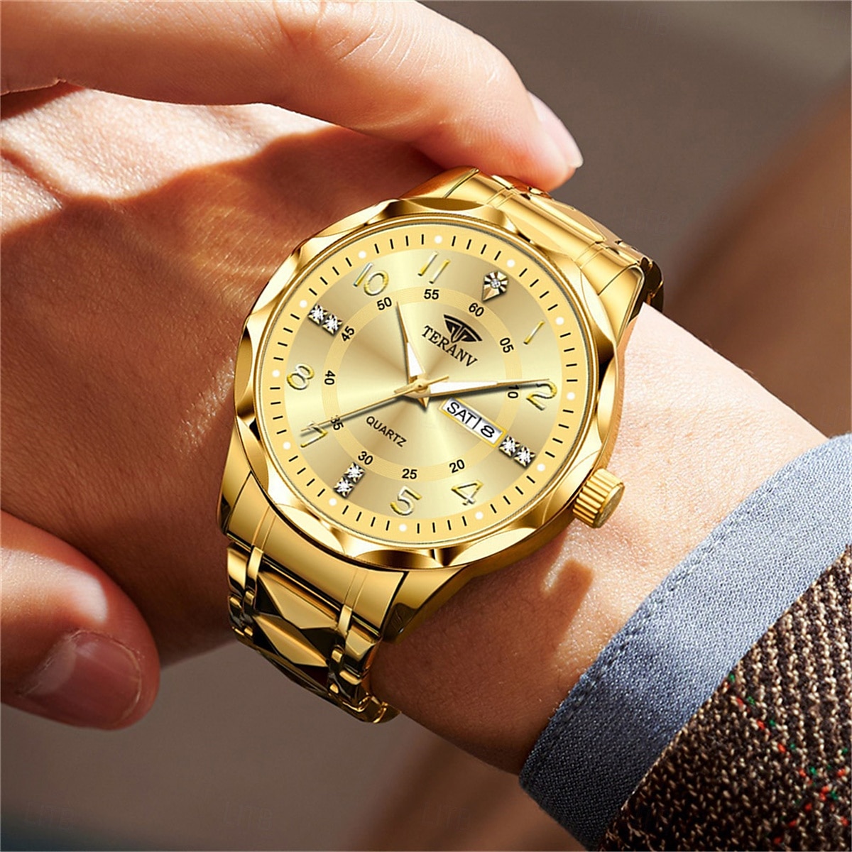 Orologio da Uomo alla Moda al Quarzo Quadrante Digitale a Rombo Doppio Calendario Luminoso Orologio Impermeabile in Acciaio con Decorazione di Strass Orologio da Affari del 2025 a $31.99 –P5