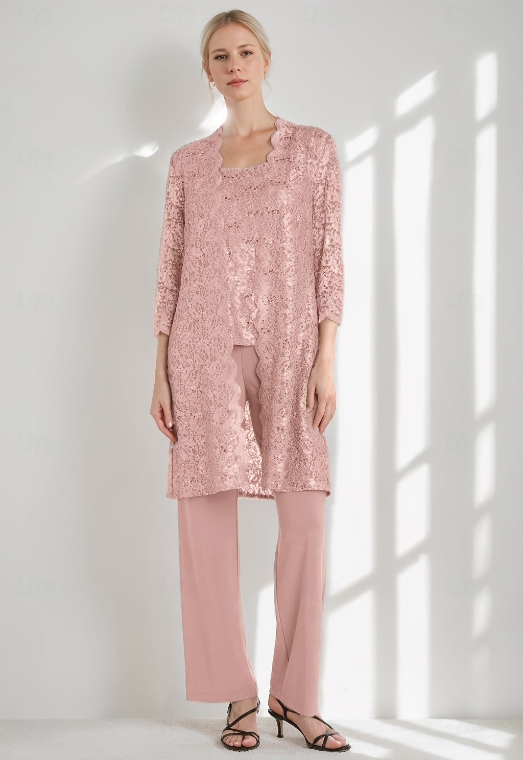Macacão Vestido Para Mãe dos Noivos Convidado do casamento Igreja Elegante Vintage Gola Redonda Longo Chiffon Renda Manga Longa com Lantejoulas Bordado 2025 de 2025 por $158.99 –P10