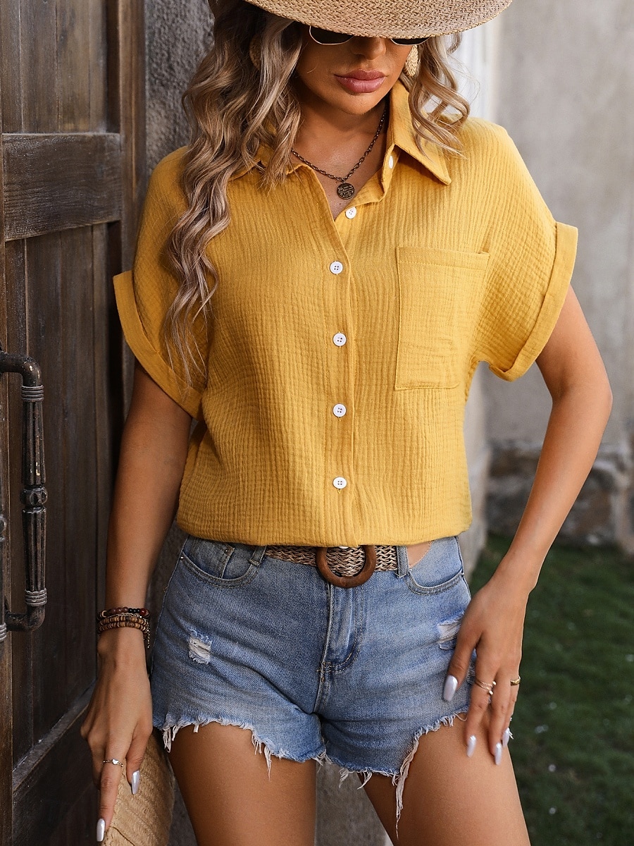 Camicia da donna a bottone giù blusa a tinta unita elegante casual da spiaggia con maniche corte colletto top regolari quotidiani bottoni tasca nera bianca gialla blu estate primavera del 2025 a $28.99 –P3