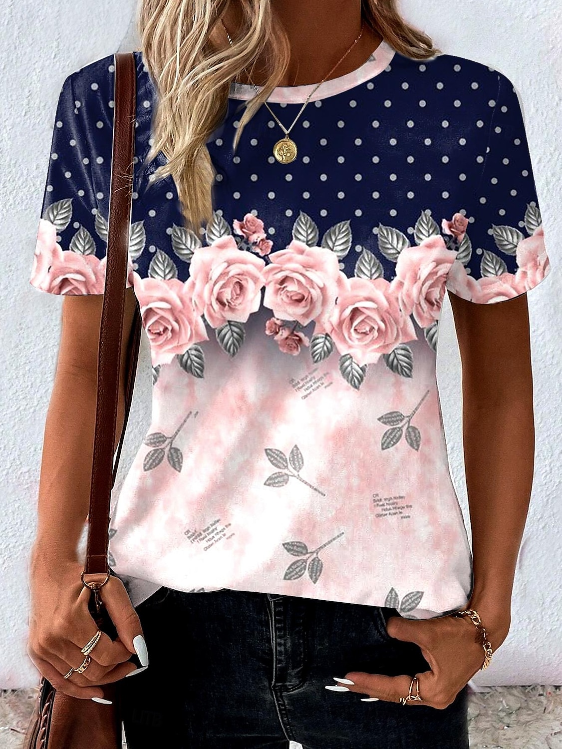 Femmes T-shirt Fleuri Graphique À pois ancien Élégant Classique Manche Courte Col ras du cou Col rond Hauts Réguliers Quotidien Imprimé bleu marine Été de 2025 ? $19.99 –P1