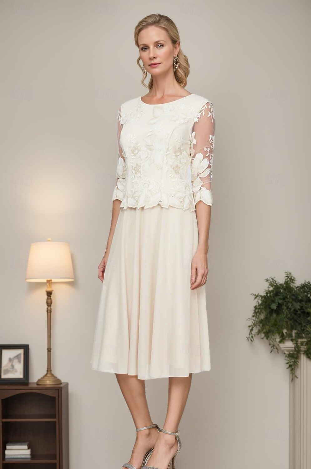 Robe Mère de la Mariée A-Line Élégante Simple Minimaliste Col Arrondi Longueur Thé Chiffon Dentelle Manches Mi-Longues avec Appliques en Dentelle Florale Robe Midi 2025 de 2025 ? $158.99 –P1