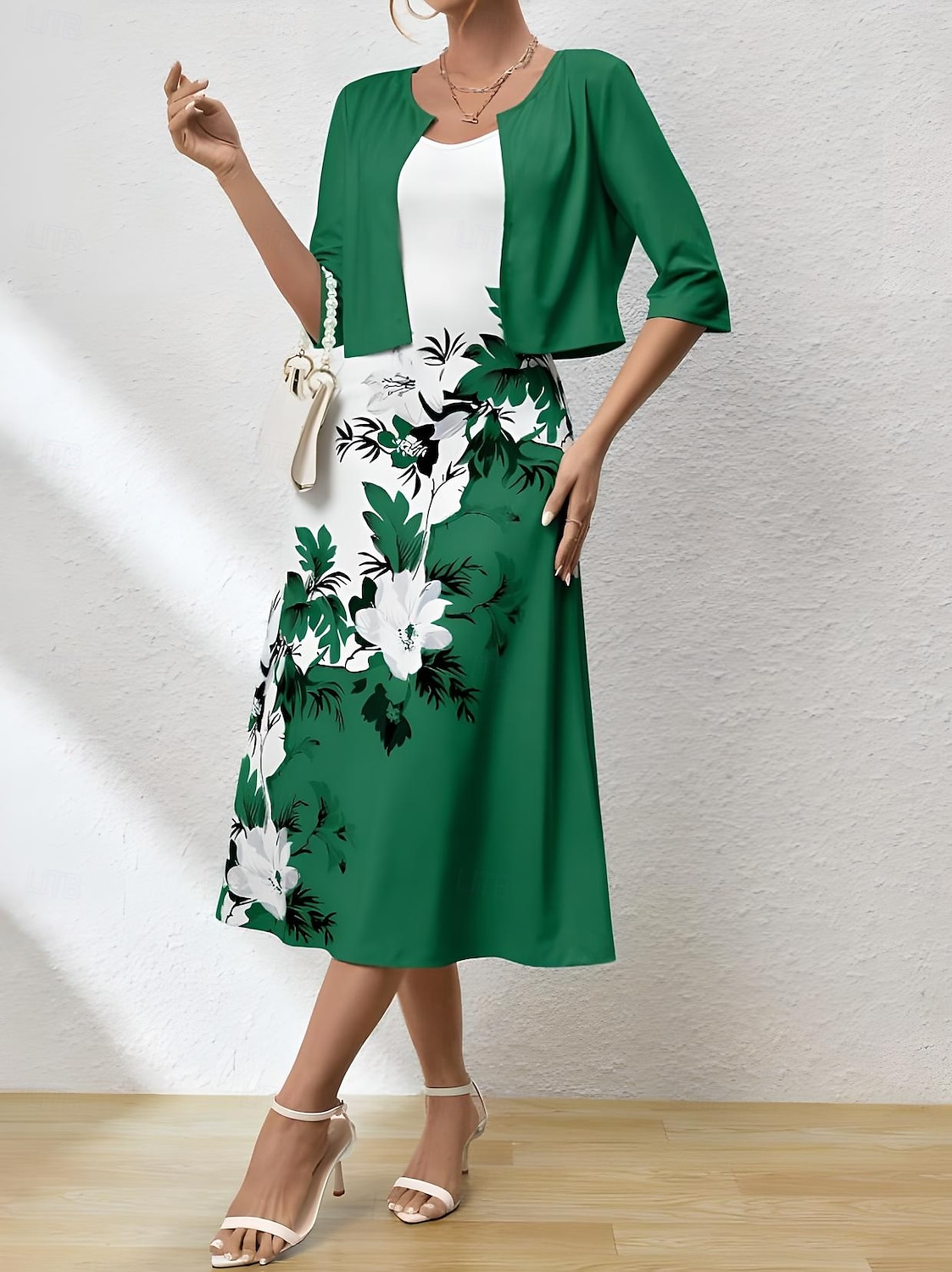 Naisten kaksiosaiset mekot midi-mekko takilla elegantti A-linjainen mekko puolihihainen juhla cocktail kukkaprintti V-kaula-aukko häät vieras päivittäinen sininen vihreä säännöllinen istuvuus 2025 - $36.99 –P5