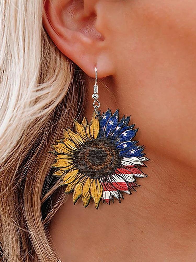Pendientes colgantes de madera con diseño de girasol y bandera estadounidense para mujer: joyas ligeras de estilo bohemio patriótico para el Día de la Independencia, el 4 de julio, el Día de los Caídos y festivales de verano. 2025 - $7.99 –P3