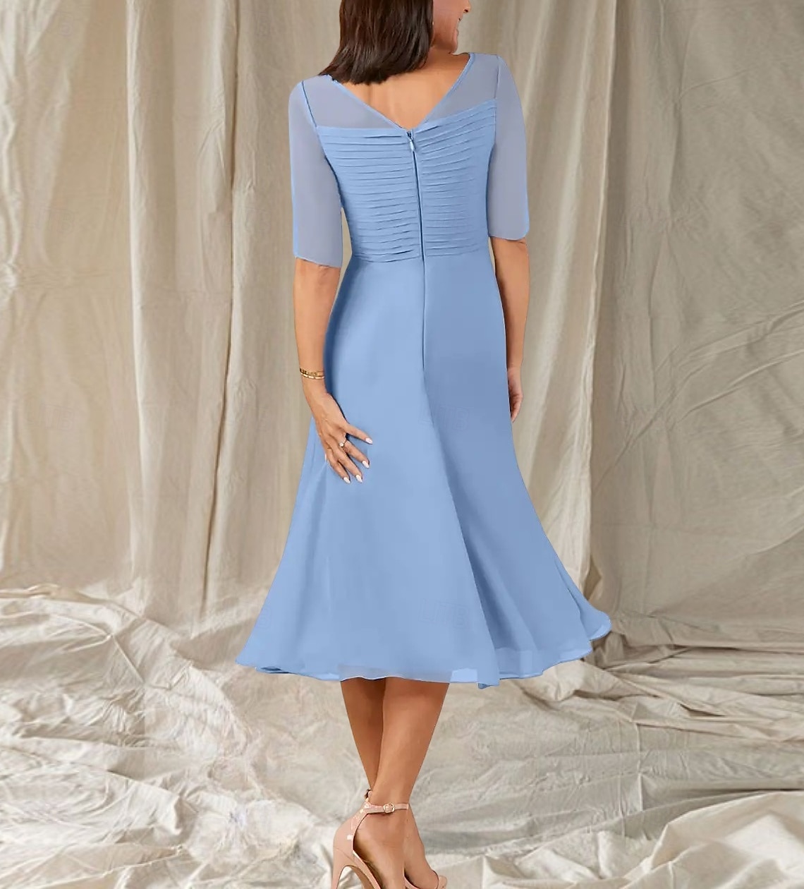 Robe Mère de la Mariée A-Line Invité de Mariage Élégante Col Ras du Cou Longueur Thé Chiffon Manches Mi-longues avec Sash  Ruban Robe Midi Froncée de 2025 ? $169.99 –P2