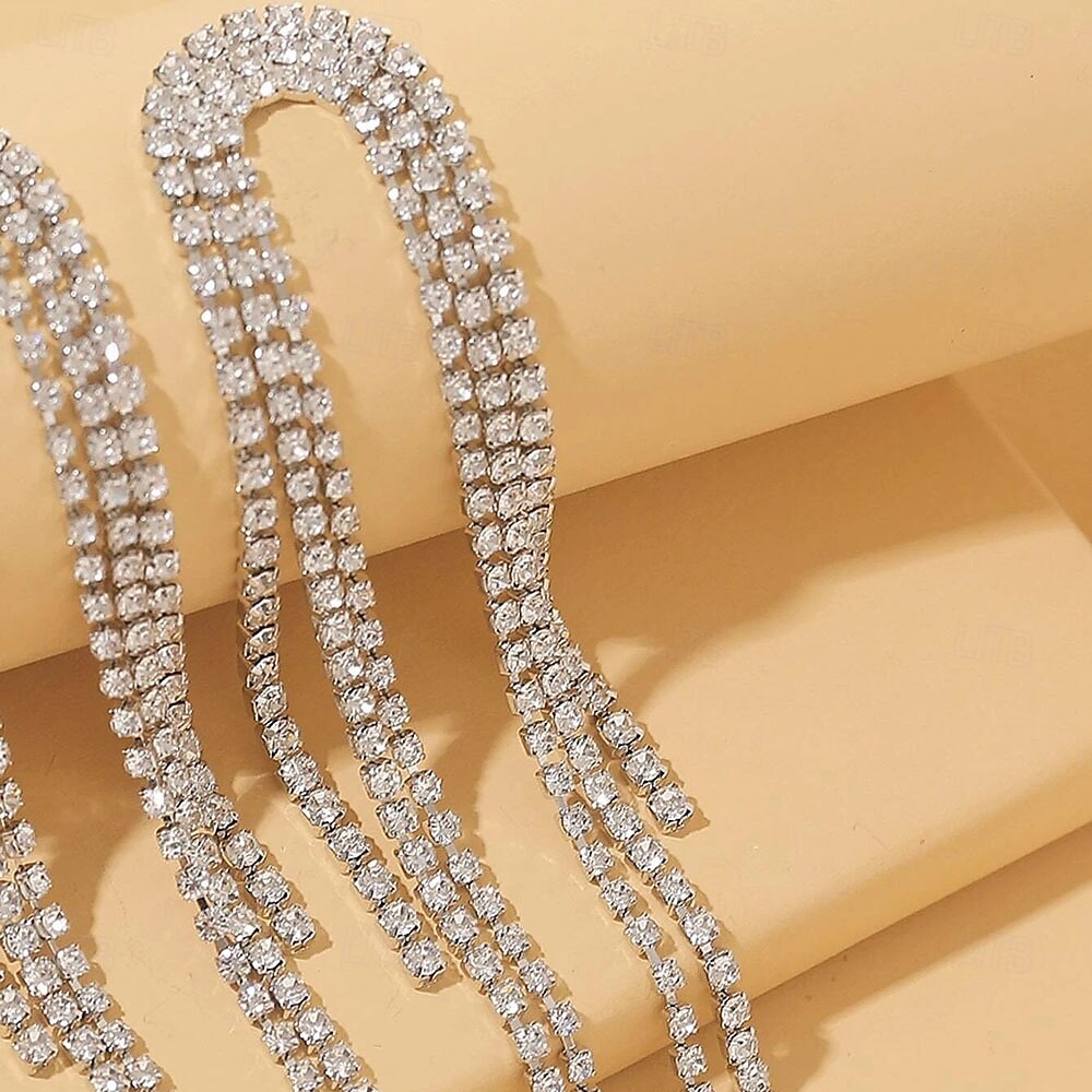 Femmes Boucles d'oreilles pendantes Boucles d'oreilles Frange à pompons Joie Des boucles d'oreilles Bijoux Argent / Dorée Pour Mariage Quotidien Fiançailles Bal de promo Festival de 2025 ? $12.99 –P4