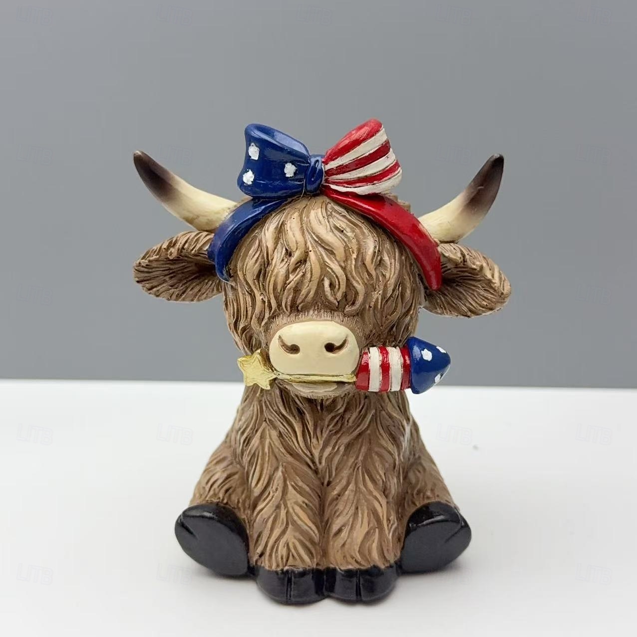 Décorations du 4 juillet, yaks patriotiques des Highlands pour la décoration intérieure, statue de jardin américaine, décorations de jardin extérieures, figurine de yak des Highlands étoiles et de 2025 ? $18.49 –P6