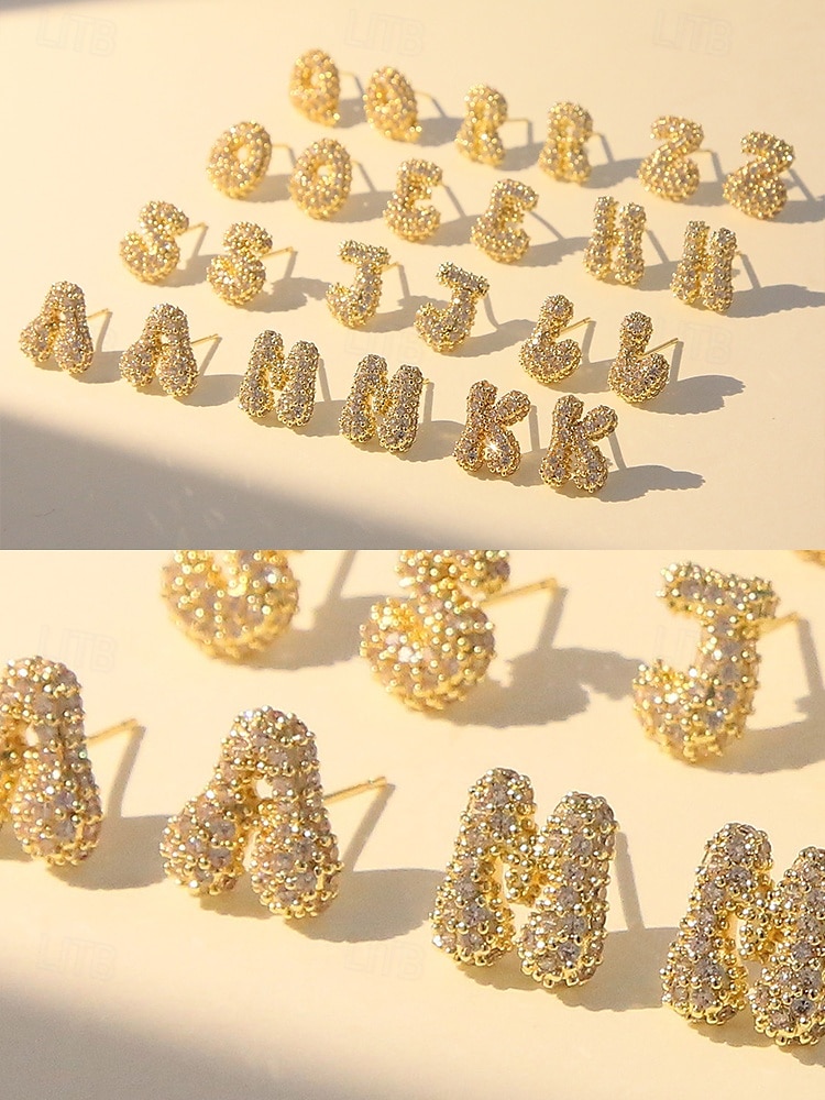 Boucles d'oreilles à tige initiales en strass doré - Boucles d'oreilles à lettres scintillantes personnalisées pour femmes, bijoux en cristal étincelants de A à Z, parfaits pour un usage quotidien, un cadeau de remise de diplôme, un cadeau de fête des mèr de 2025 ? $11.99 –P6