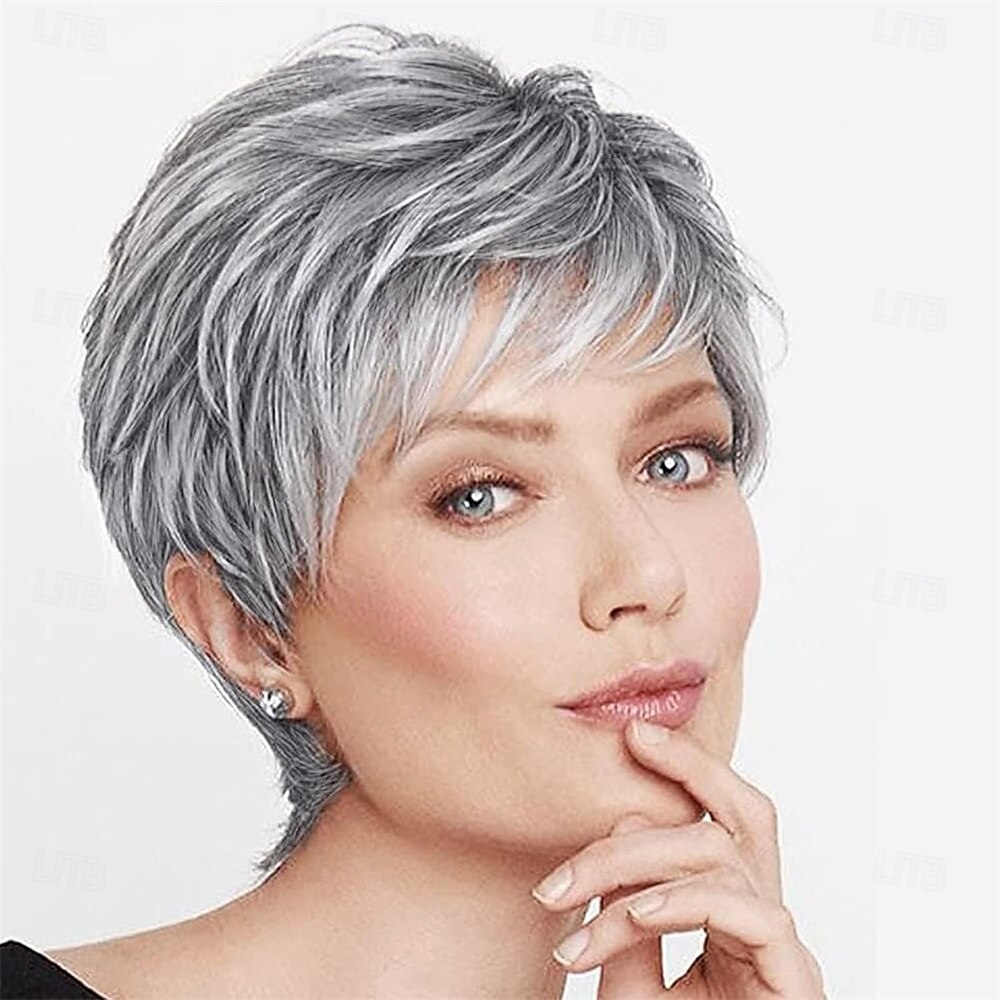 Parrucca corta bionda con taglio pixie per donna, con strato soffice e meches, con radice elasticizzata, parrucca pixie sintetica con frangia per donna, parrucca sostitutiva da indossare ogni giorno del 2025 a $25.99 –P7