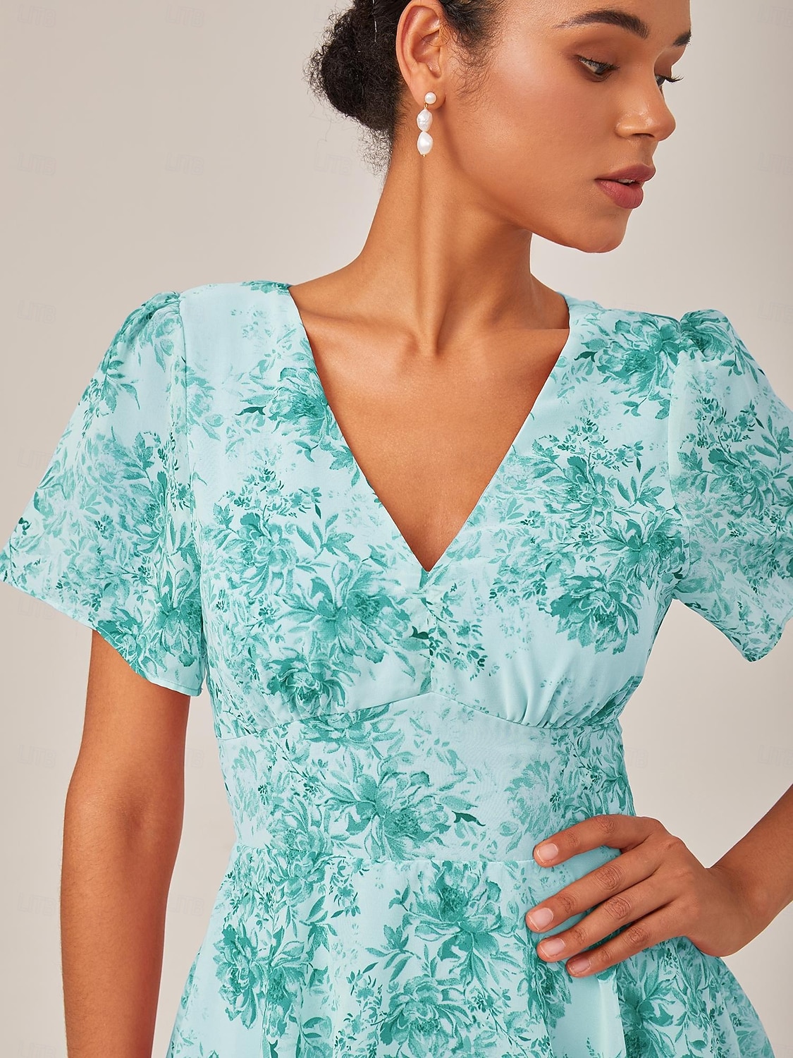 Robe longue décontractée pour femme, tenue de soirée, col en V, manches courtes, coupe trapèze, imprimé floral, volants superposés, tenue de tous les jours, jupe gâteau, taille ajustée, robe longue de 2025 ? $79.99 –P8