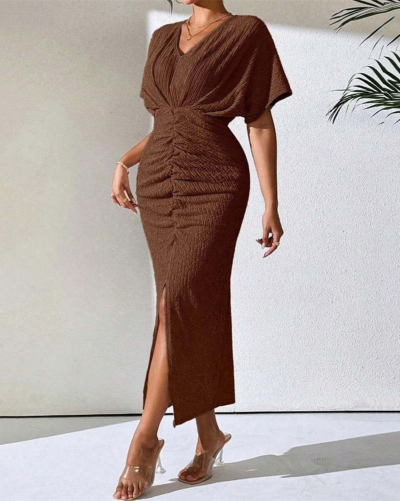 Femmes Robe Midi Robe de Soirée Robe d'été Mode Classique Moderne Extérieur Vacances Fête Coupe régulière Uni Sans manches Col en V Noir Marron Abricot Été de 2025 ? $28.99 –P5