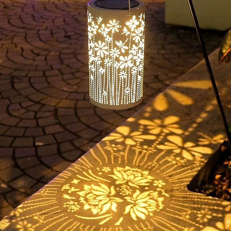 1 lanterne solaire d'extérieur étanche, projection de fleurs et de libellules, éclairage d'ambiance pour jardin, pelouse, paysage de 2025 ? $14.99 –P6