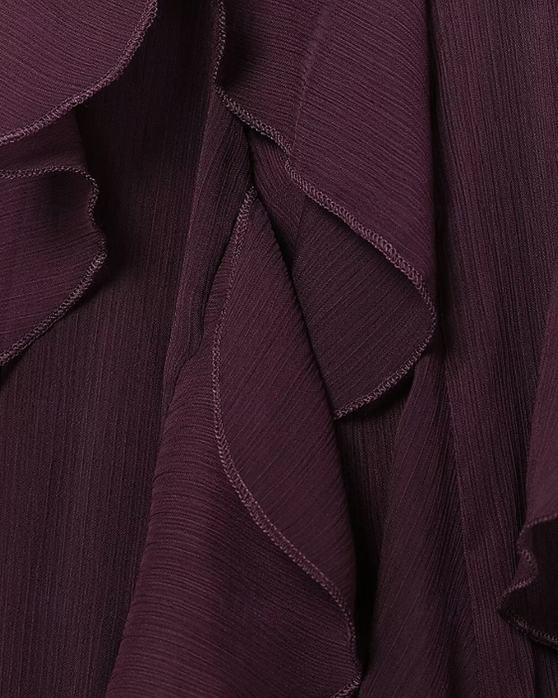 Femmes Chemise Chemisier Uni Élégant Moderne manche longue Col en V Hauts Réguliers Fête Sortir Superposé Vin Été de 2025 ? $34.99 –P16