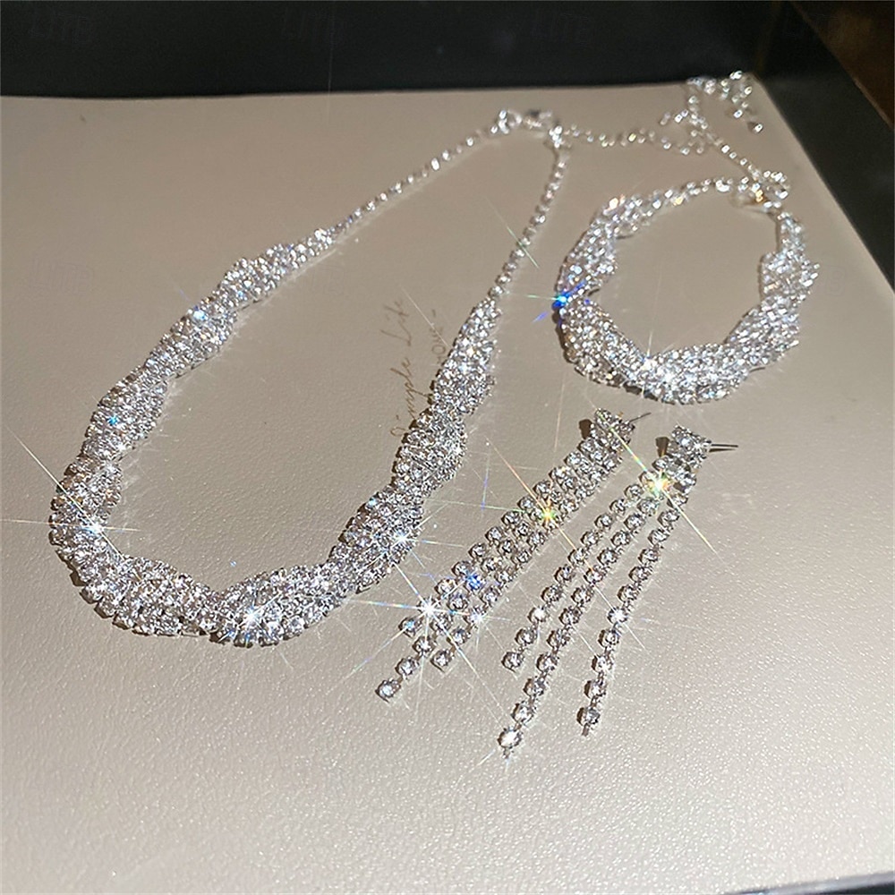 Parure de bijoux 3 Argent Zircon Chrome Argent 1 Collier 1 Bracelet Boucles d'oreilles Femmes Élégant ancien Mode Mignon Le style rétro Classique Géométrique Parure de Bijoux Pour Mariage Soirée de 2025 ? $21.99 –P4