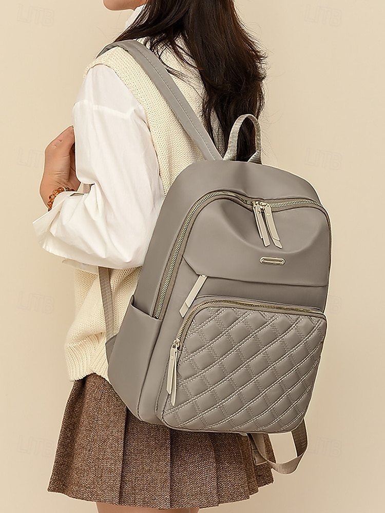 Rucsac de modă cu quilt pentru femei geantă de călătorie stilată cu multe buzunare și fermoare aurii pentru utilizare zilnică 2026 - $34.99 –P1