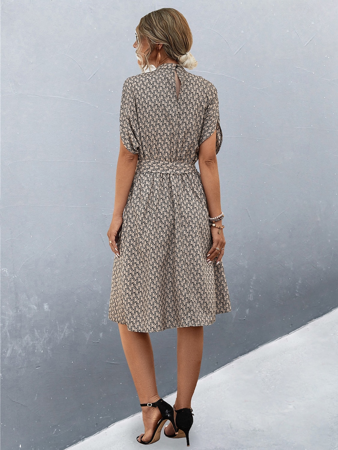 Damen Midikleid Figurbetontes Kleid Lässig Täglich Normale Passform Grafik Karomuster Kurzarm Hoher Ausschnitt Schwarz Braun Sommer 2025 - $29.99 –P2