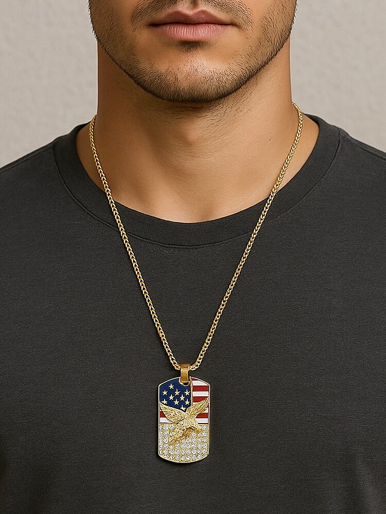 Herren-Halskette mit Adleranhänger und amerikanischer Flagge – patriotischer Schmuck aus goldenem Edelstahl mit Strasssteinen für den Unabhängigkeitstag, Veteranen und die Anerkennung des Militärs 2025 - $14.99 –P3