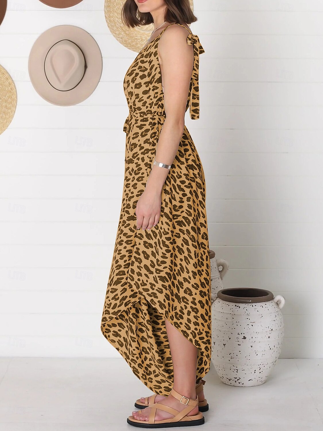 Femmes Robe Midi Robe Élégante Élégant Sans manches Coupe ajustée Léopard Sans manches Col en V Blanche Jaune Rouge Bleu Été Printemps Automne de 2025 ? $33.99 –P13