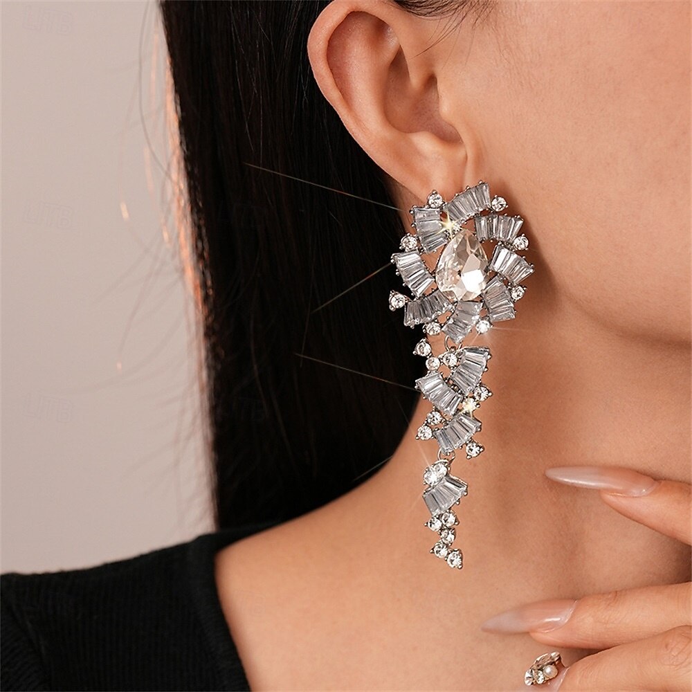 Argent Zircon Boucle d'Oreille Créoles Le style rétro Géométrique Goutte ancien Mode Des boucles d'oreilles Bijoux Argent Pour Mariage Soirée Fête 1 Paire de 2025 ? $20.99 –P7