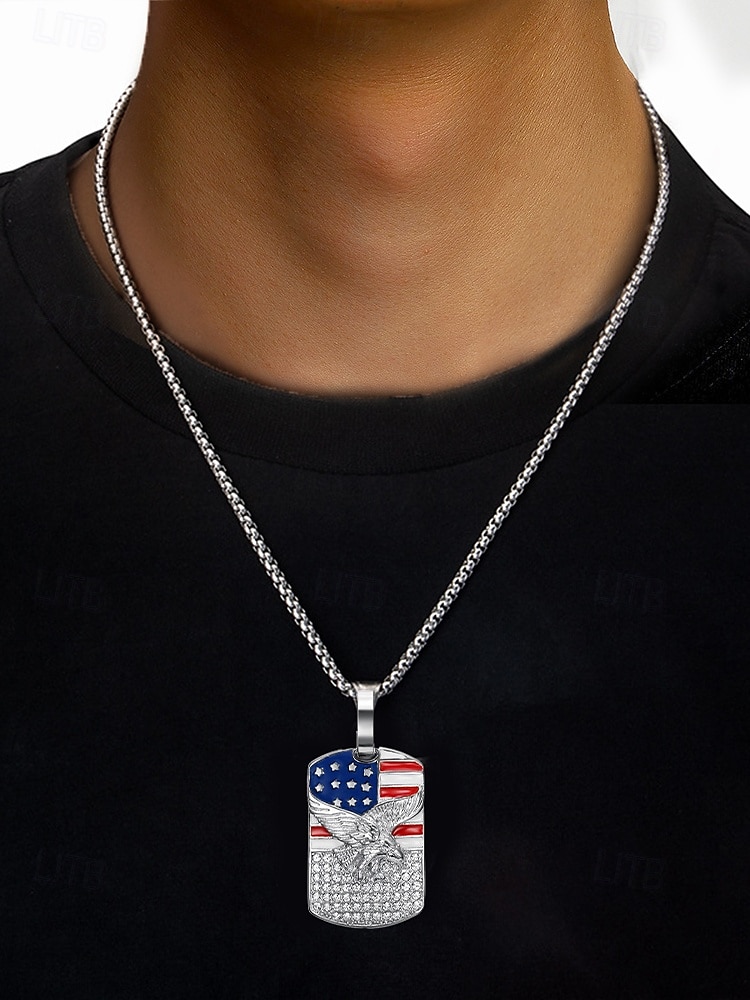 Herren-Halskette mit Adleranhänger und amerikanischer Flagge – patriotischer Schmuck aus goldenem Edelstahl mit Strasssteinen für den Unabhängigkeitstag, Veteranen und die Anerkennung des Militärs 2025 - $14.99 –P1