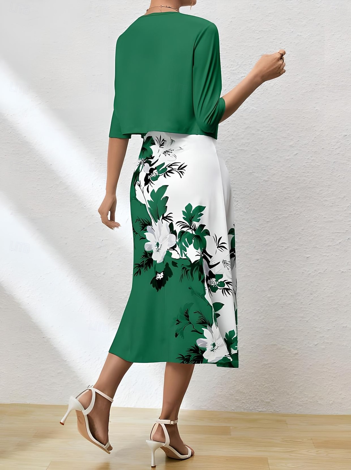 Naisten kaksiosaiset mekot midi-mekko takilla elegantti A-linjainen mekko puolihihainen juhla cocktail kukkaprintti V-kaula-aukko häät vieras päivittäinen sininen vihreä säännöllinen istuvuus 2025 - $36.99 –P7