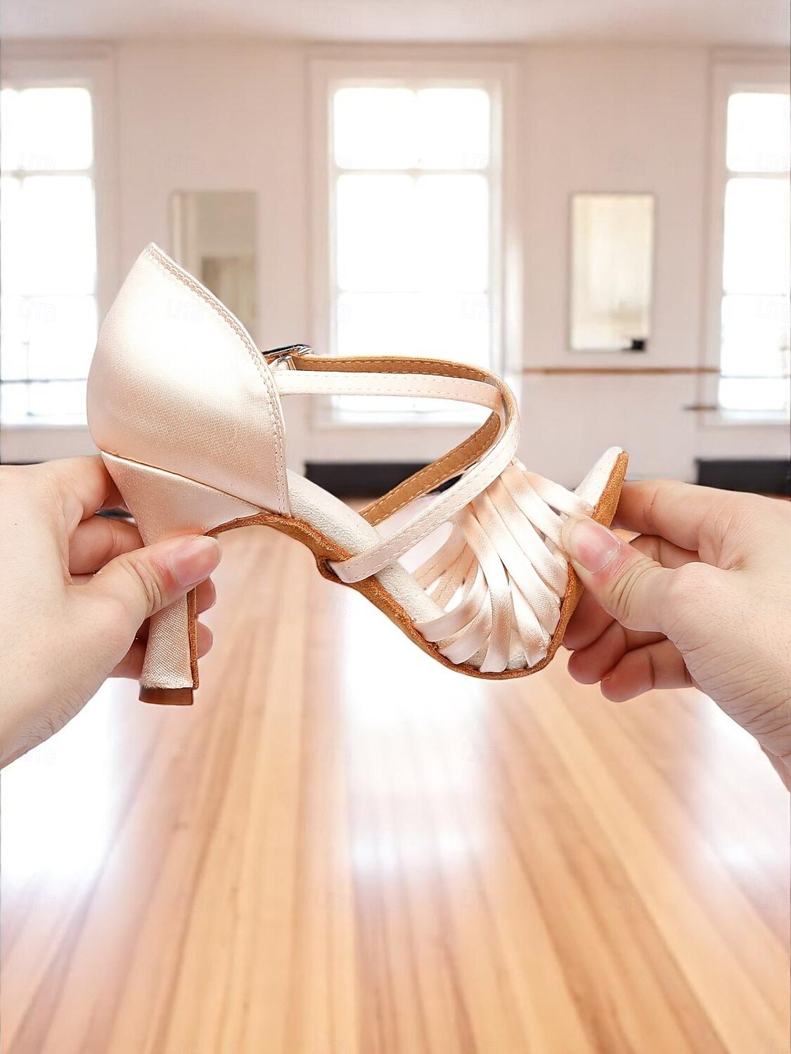 Bruine satijnen latin danshakken voor dames – open schoenen met bandjes voor dames, salsa, rumba en tango 2025 - $59.99 –P6