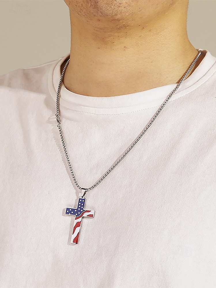 Collana con ciondolo a croce con bandiera americana da uomo – tonalità oro e argento con design della bandiera degli Stati Uniti, elegante e alla moda per un abbigliamento casual e di tendenza. del 2025 a $9.99 –P3