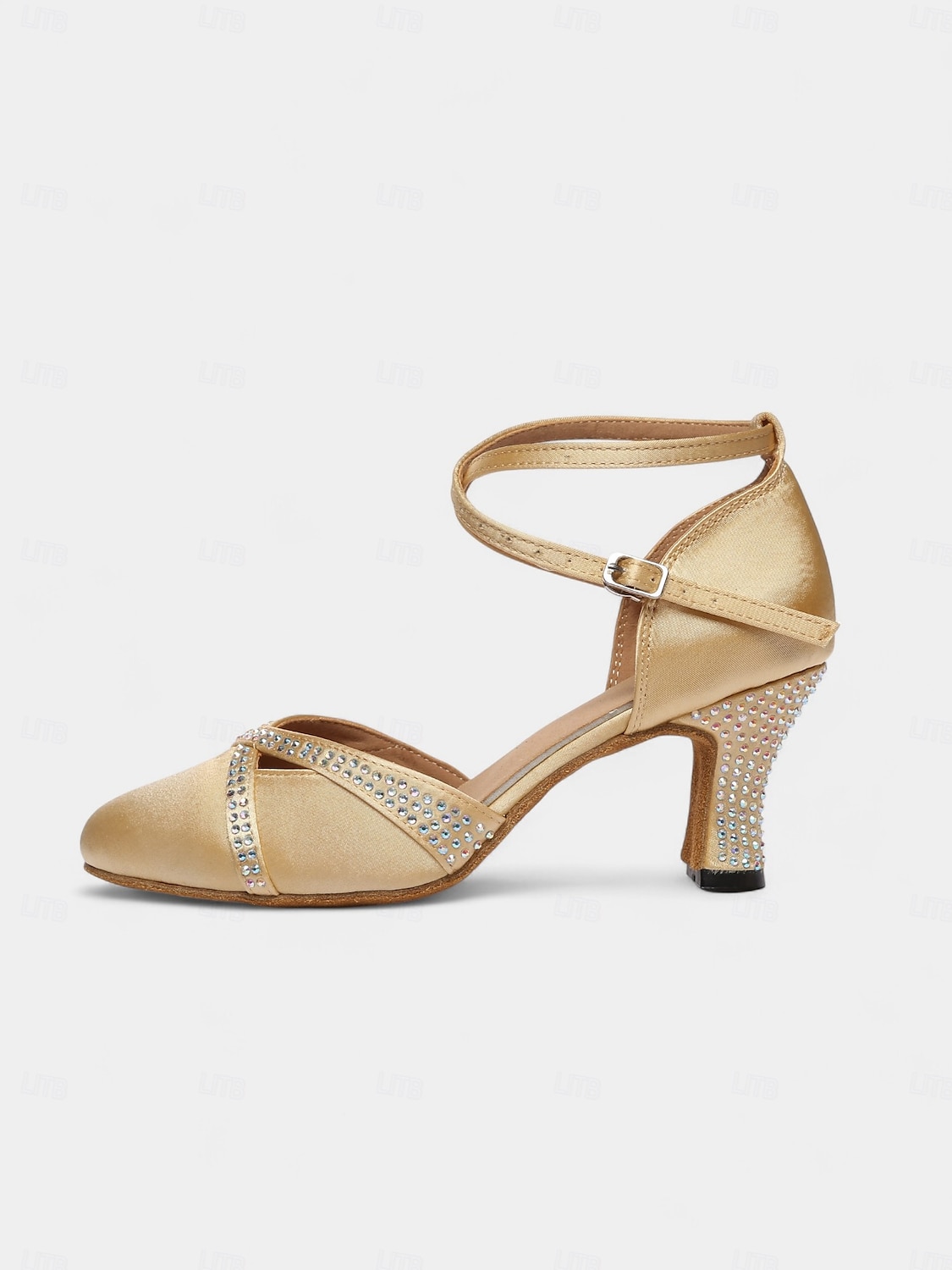 Chaussures de danse en satin champagne pour femmes avec talons en strass – élégantes chaussures de salon fermées pour mariage et valse de 2025 ? $64.99 –P3