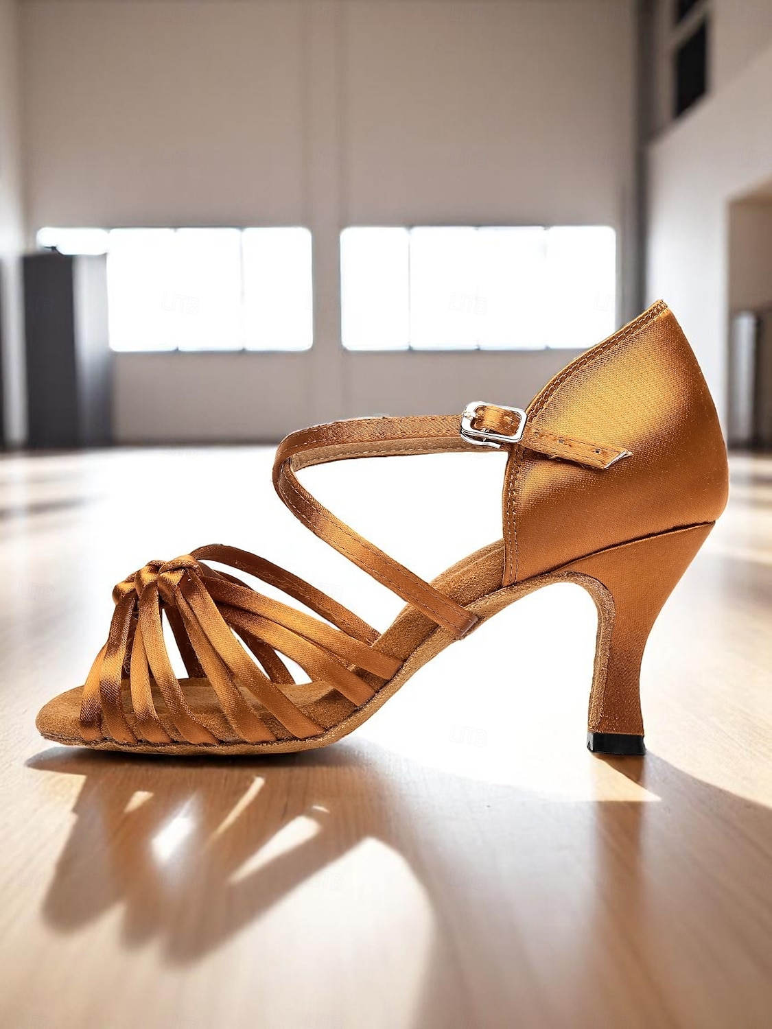 Bruine satijnen latin danshakken voor dames – open schoenen met bandjes voor dames, salsa, rumba en tango 2025 - $59.99 –P1