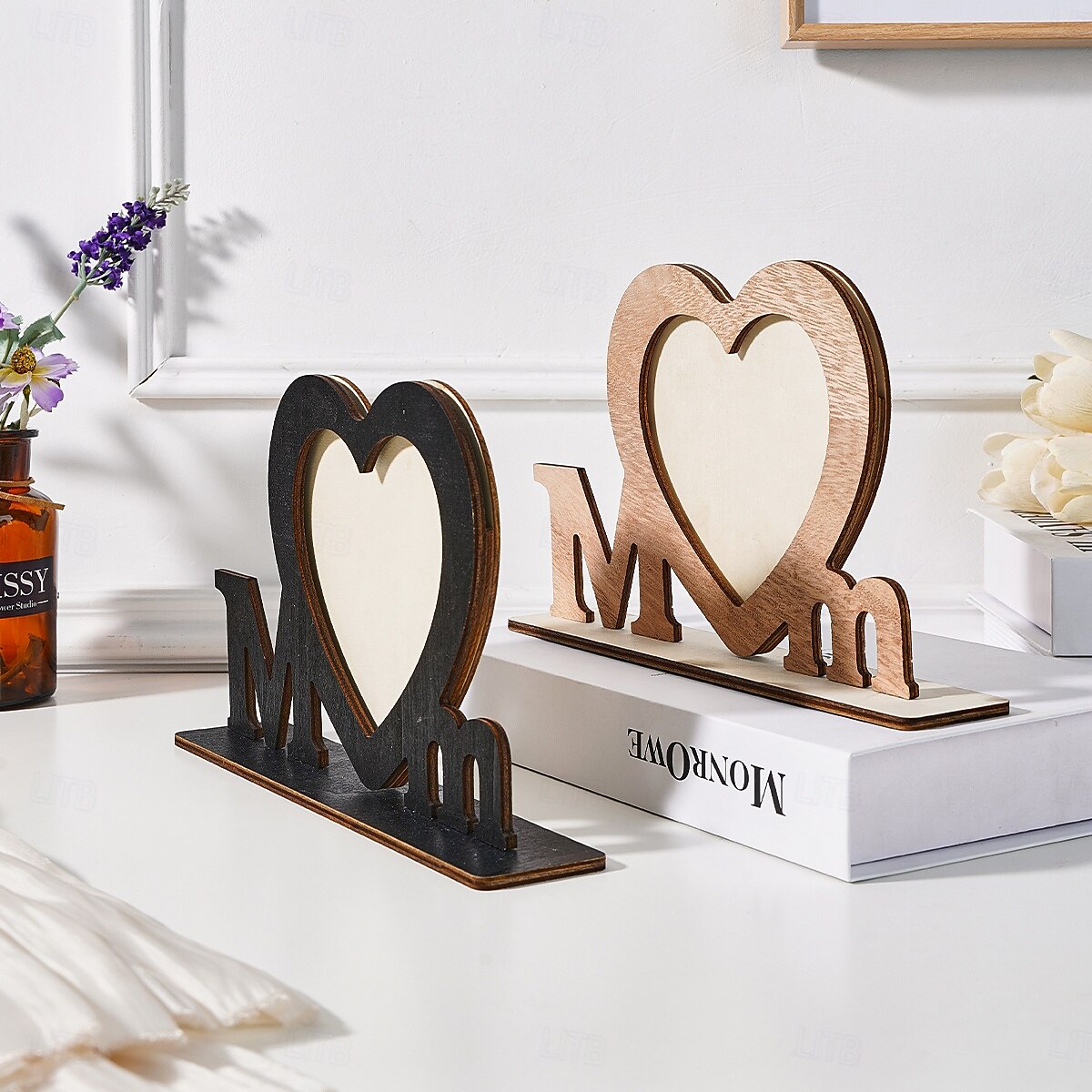 Decorazione in legno per la festa della mamma, regalo per la mamma, ornamento a forma di cuore con la lettera della mamma per il tavolo, decorazione moderna per la casa come regalo per la festa della del 2025 a $23.99 –P4