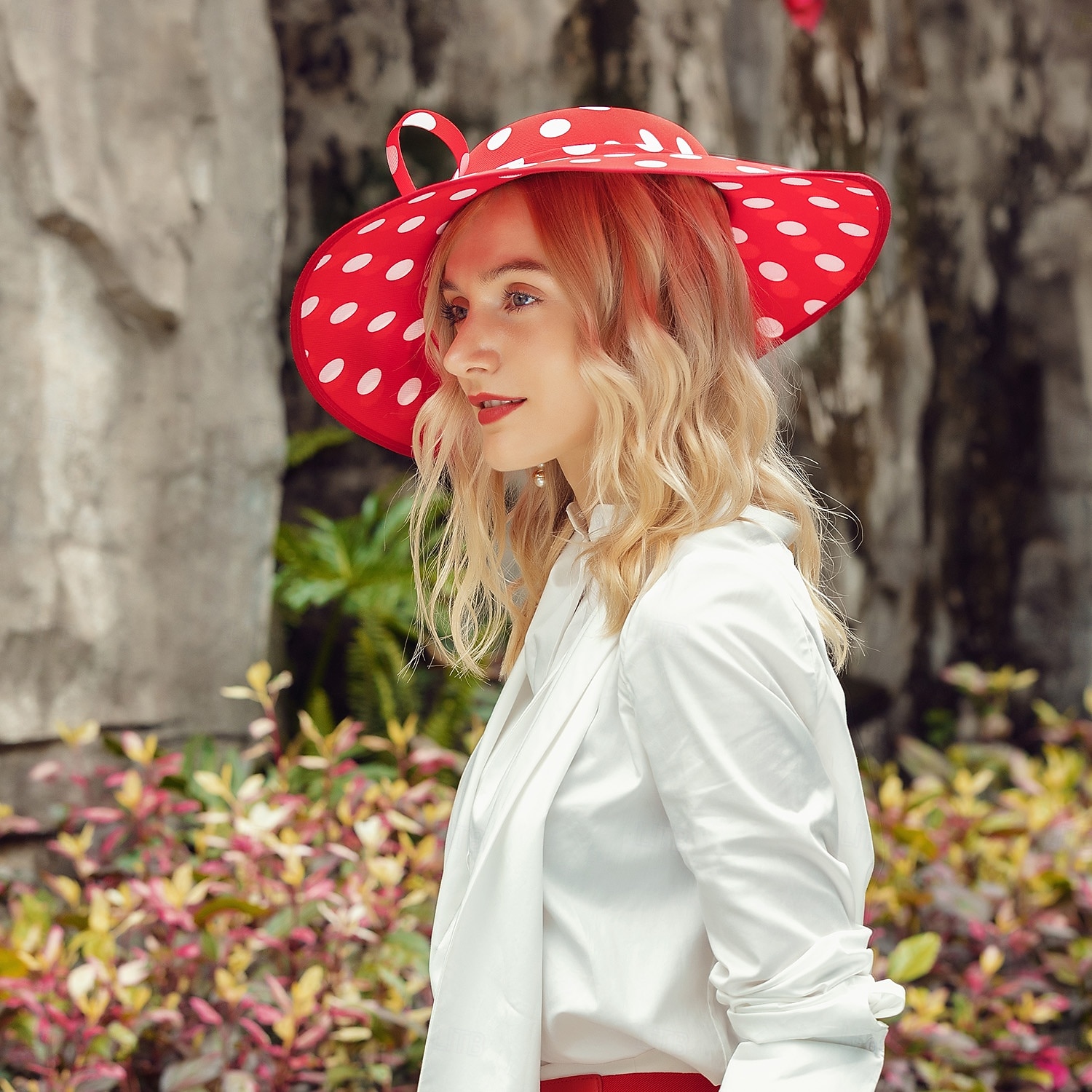 Головные уборы Полиэстер Котелок / клош Шляпа от солнца Свадьба Чаепитие Элегантный стиль Свадьба С Бант В горошек Заставка Головной убор 2026 - $38.99 –P15