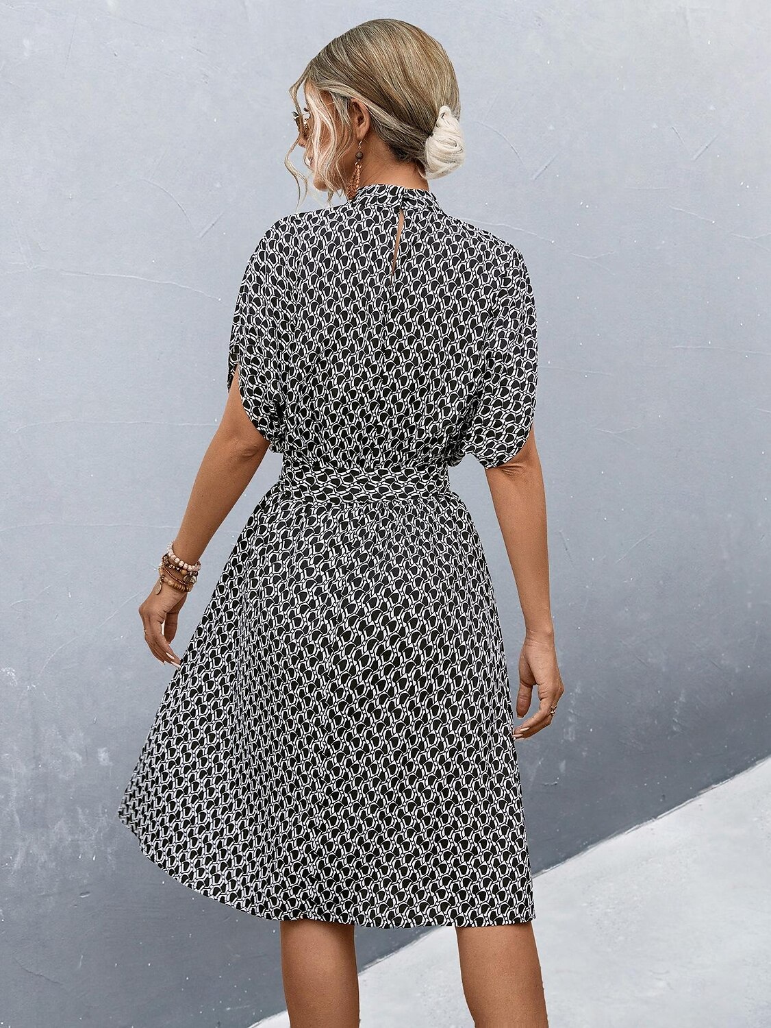 Damen Midikleid Figurbetontes Kleid Lässig Täglich Normale Passform Grafik Karomuster Kurzarm Hoher Ausschnitt Schwarz Braun Sommer 2025 - $29.99 –P6