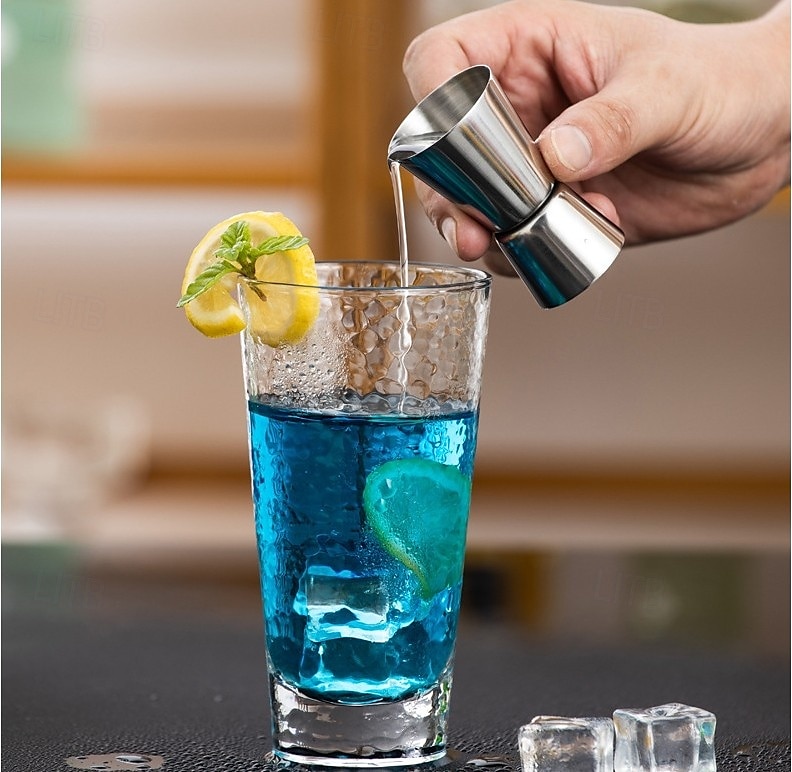 2025年 750ml カクテル シェイカー セット - マティーニ シェイカー、ドリンク シェイカー ストレーナー、マドラー、ジガー、ミキシング スプーン、バーテンダー用レシピ ブック付き - バー シェイカー/アルコール シェイカー  コレクション – $25.99 –P4