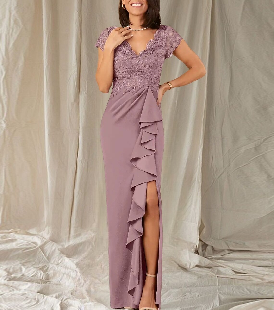 Meerjungfrau  Trompeten Brautmutter Kleid Hochzeitsgast Eleganter V-Ausschnitt Bodenlang Chiffon Spitze Cap Ärmeln mit Spitzen Rüschen Applikationen 2025 - $179.99 –P1