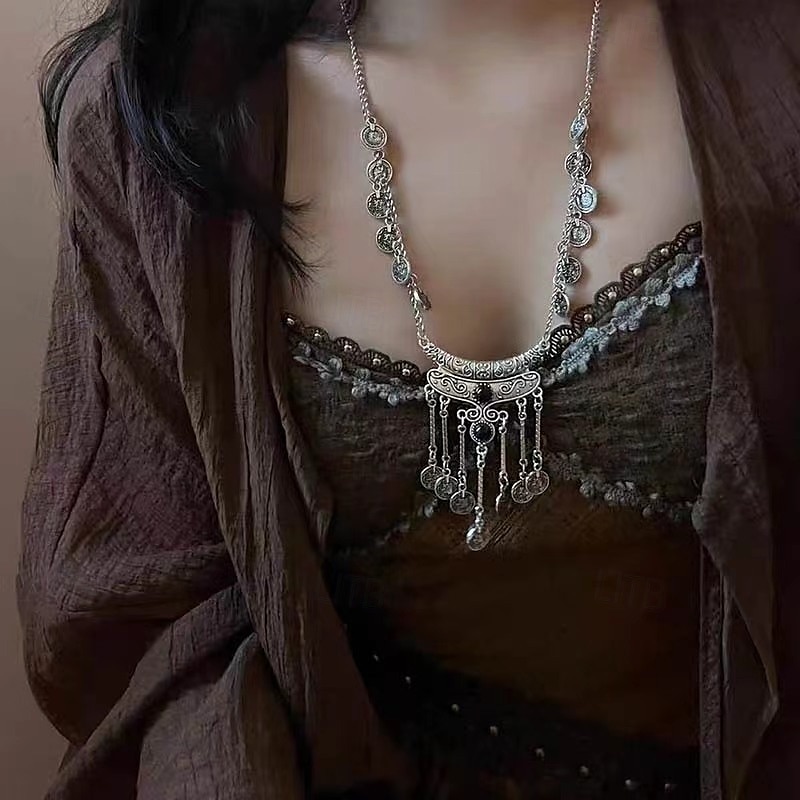 1 pièce Collier pendentif Collier For Femmes Rue Quotidien Alliage Gland de 2025 ? $15.49 –P1