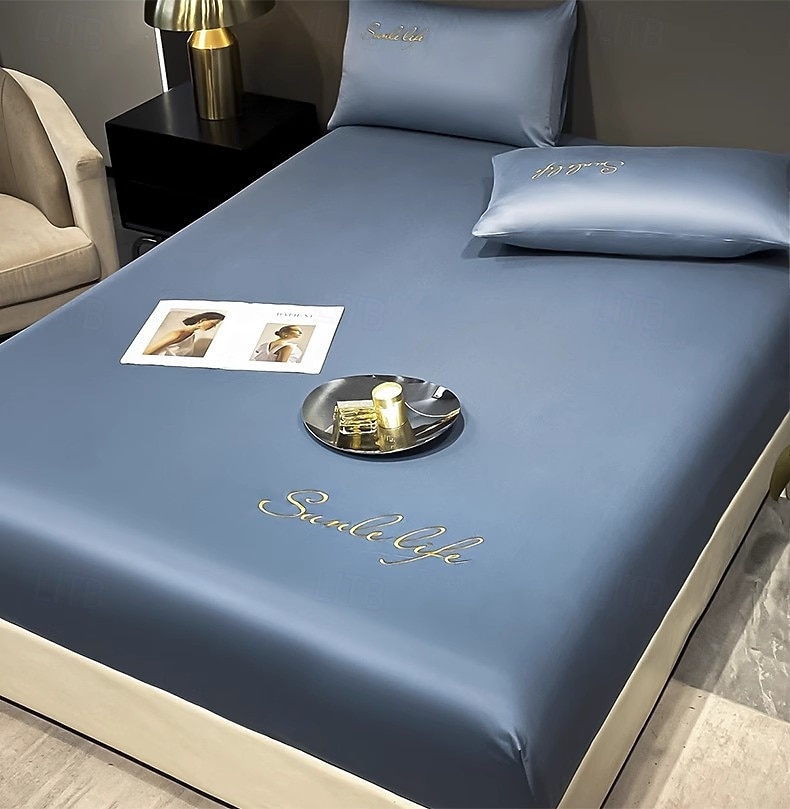 Ensemble de drap en soie glacée drap de lit simple housse de lit d'été trois pièces protection complète du matelas housse de poussière de 2025 ? $31.99 –P2