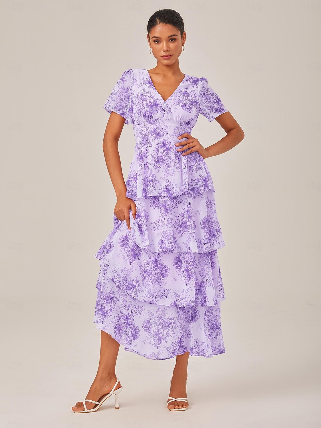 Robe longue décontractée pour femme, tenue de soirée, col en V, manches courtes, coupe trapèze, imprimé floral, volants superposés, tenue de tous les jours, jupe gâteau, taille ajustée, robe longue de 2025 ? $79.99 –P10