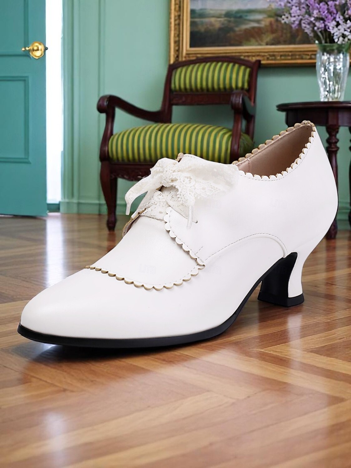 Chaussures Oxford victoriennes blanches à lacets et talon chaton pour femmes – Design festonné vintage des années 1920 avec nœud en dentelle pour des mariages élégants, des goûters et des looks d'inspiration rétro de 2025 ? $54.99 –P7
