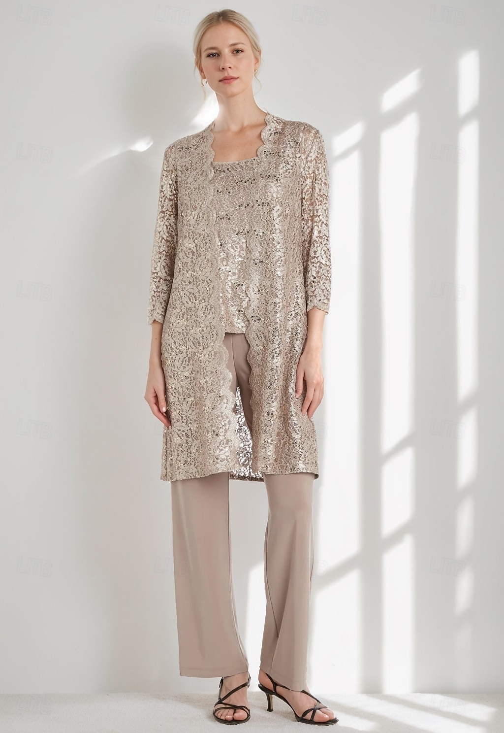 Macacão Vestido Para Mãe dos Noivos Convidado do casamento Igreja Elegante Vintage Gola Redonda Longo Chiffon Renda Manga Longa com Lantejoulas Bordado 2025 de 2025 por $158.99 –P4