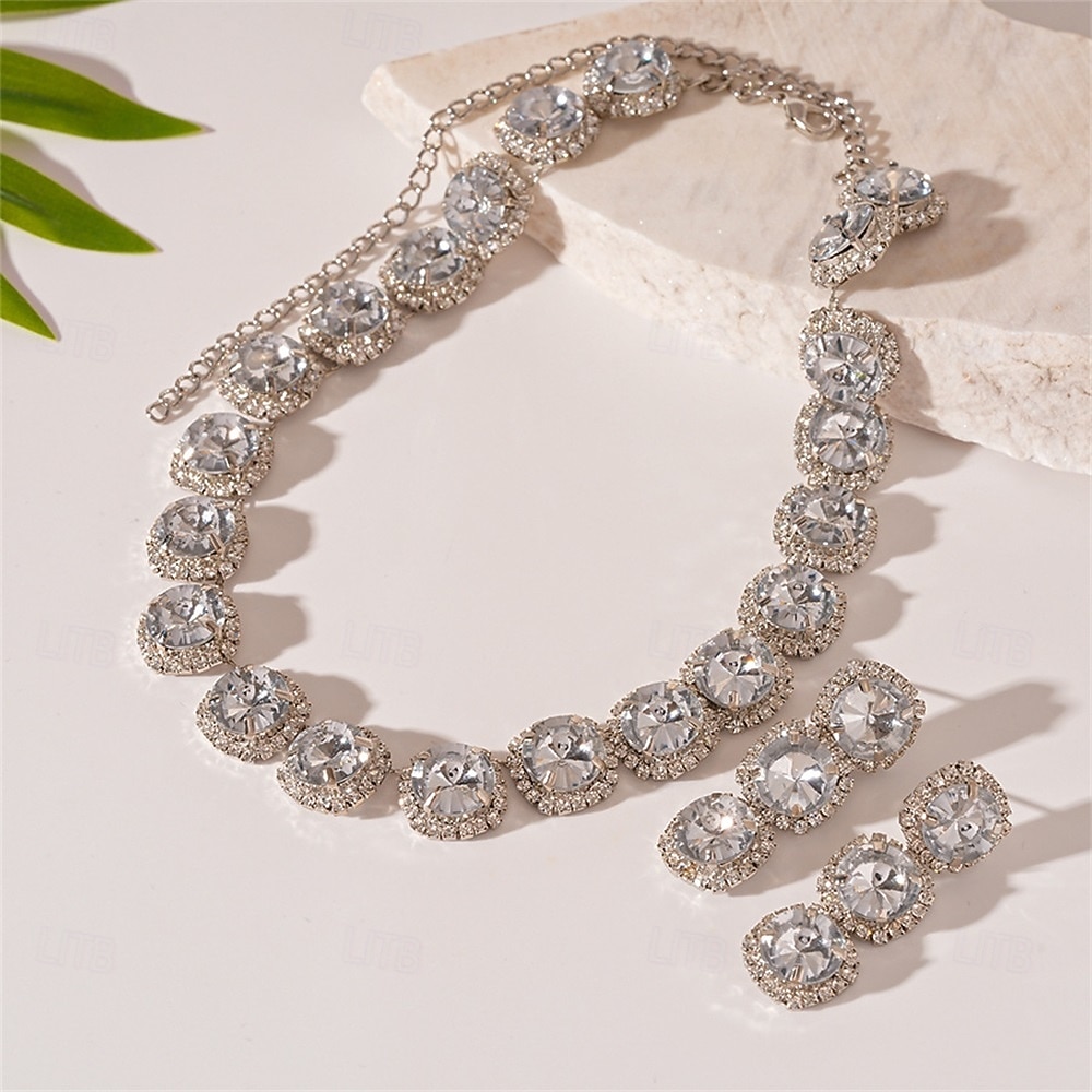 Set di Gioielli Completo Due Pezzi Argento Zirconia Cubica Cromo 1 Collana Orecchini Moda Femminile Elegante Vintage Carino Stile Vintage Classico Set di Gioielli Geometrici per Matrimonio Fête del 2026 a $27.99 –P14
