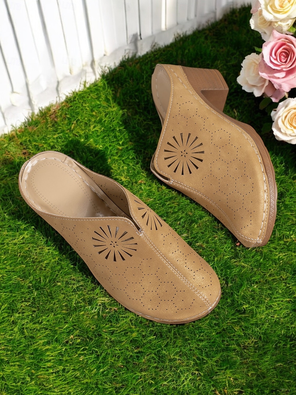 Chaussures mules à talon carré perforé pour femme – style rétro chic pour les garden-parties, les promenades décontractées et les loisirs en plein air de 2026 ? $19.99 –P3