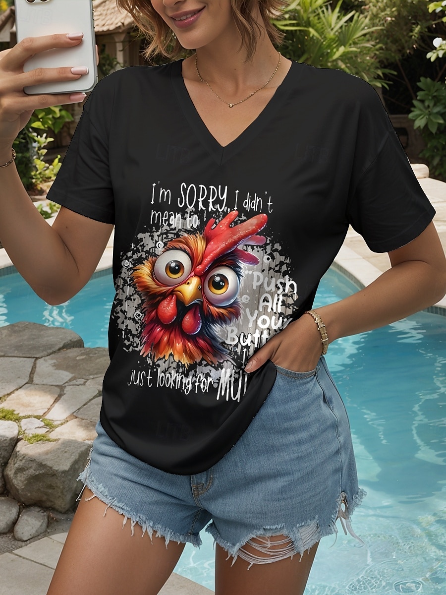 Femmes Chemisier Graphique Coq Lettre ancien Élégant Classique Manche Courte Col en V Hauts Réguliers Quotidien Sortir Tenue de plage Imprimé Noir Blanche Été Printemps de 2025 ? $27.99 –P5