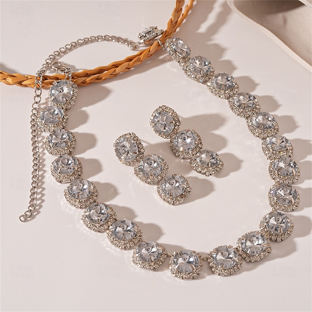 Set di Gioielli Completo Due Pezzi Argento Zirconia Cubica Cromo 1 Collana Orecchini Moda Femminile Elegante Vintage Carino Stile Vintage Classico Set di Gioielli Geometrici per Matrimonio Fête del 2026 a $27.99 –P6
