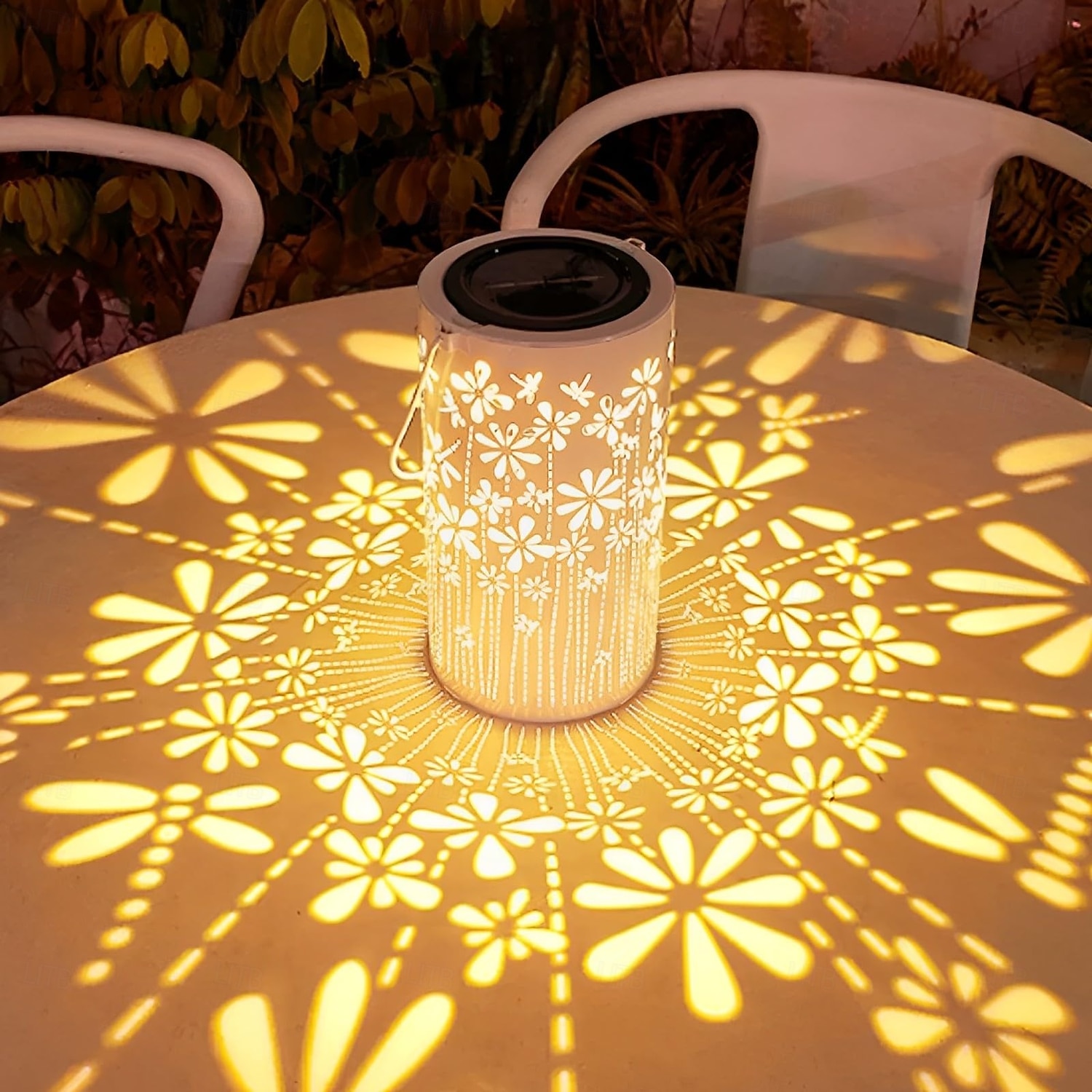 1 lanterne solaire d'extérieur étanche, projection de fleurs et de libellules, éclairage d'ambiance pour jardin, pelouse, paysage de 2025 ? $14.99 –P5