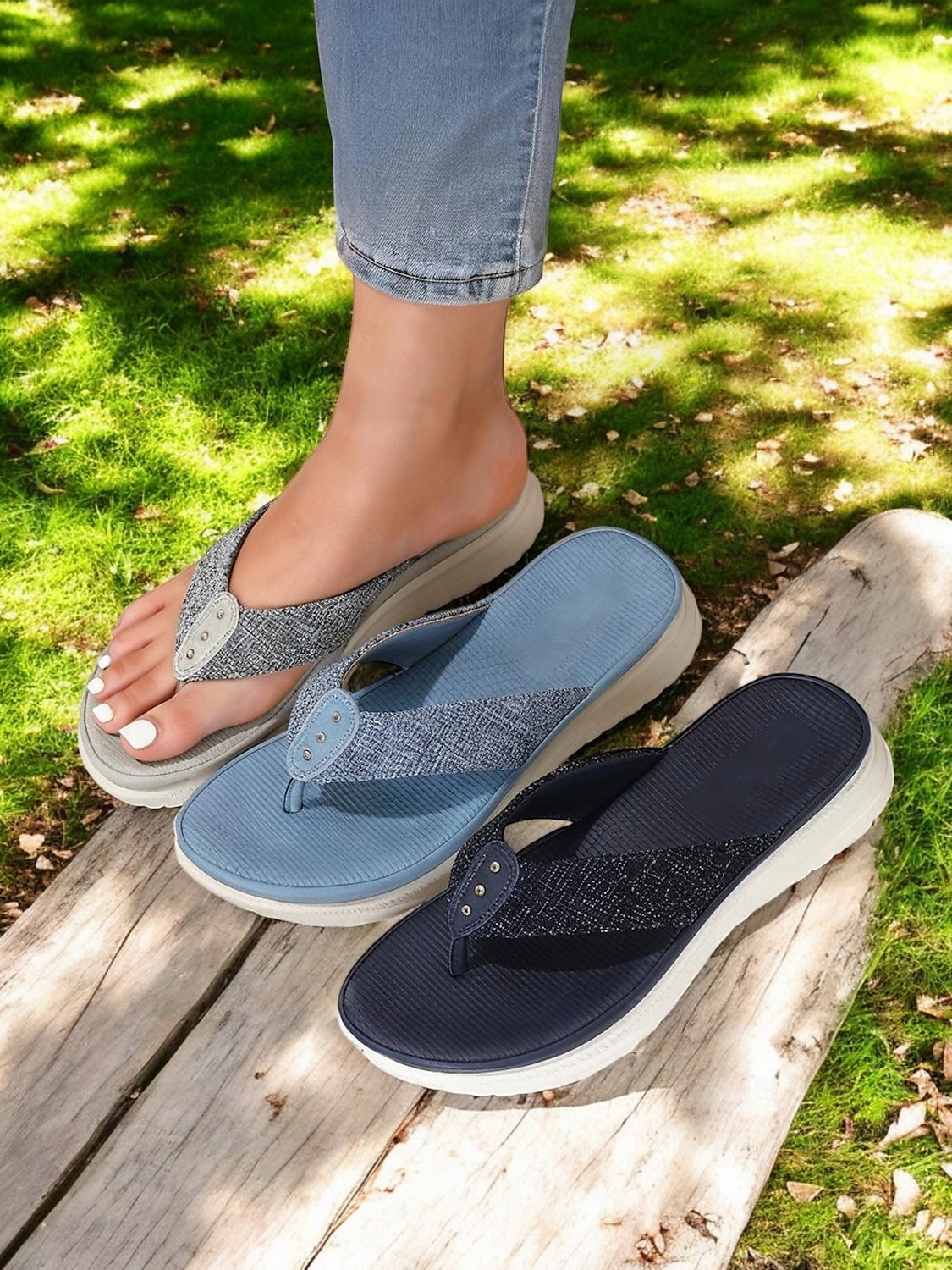 Sandales tongs pour femmes avec semelle coussinée – chaussures décontractées et légères à enfiler pour les promenades estivales et les journées à la plage de 2025 ? $32.99 –P6