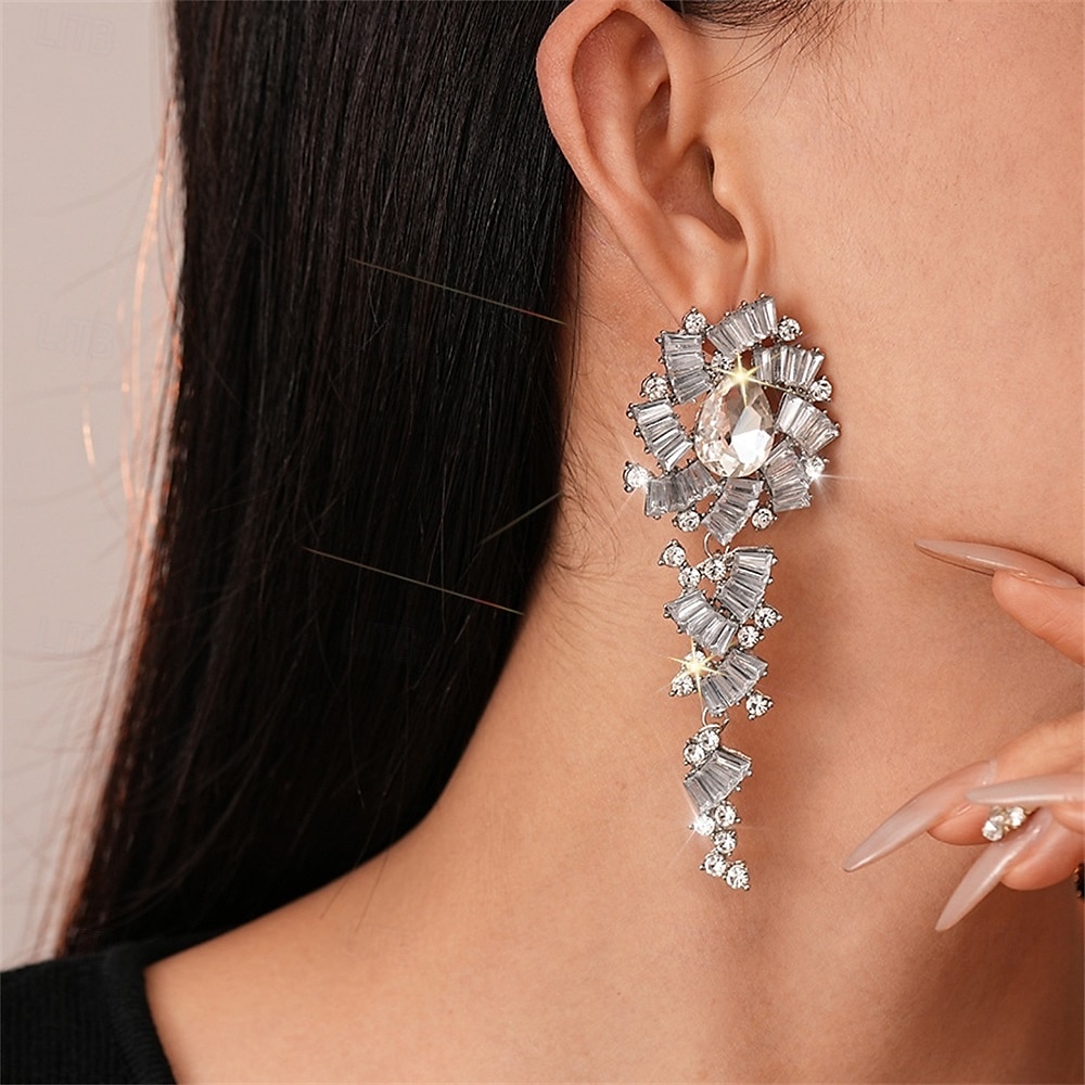 Argent Zircon Boucle d'Oreille Créoles Le style rétro Géométrique Goutte ancien Mode Des boucles d'oreilles Bijoux Argent Pour Mariage Soirée Fête 1 Paire de 2025 ? $20.99 –P5